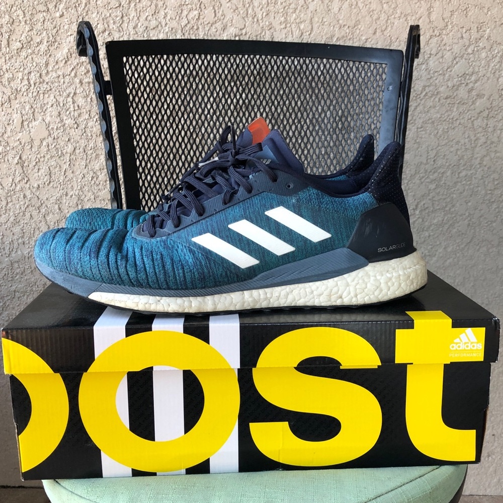 Adidas MEN'S RUNNING
SOLAR GLIDE SHOES